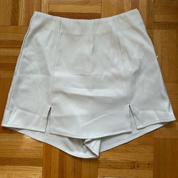 Princess Polly skort - Picture 1 of 3